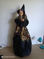 Dekorative Hexenfigur mit Besen Höhe ca 120 cm gebraucht