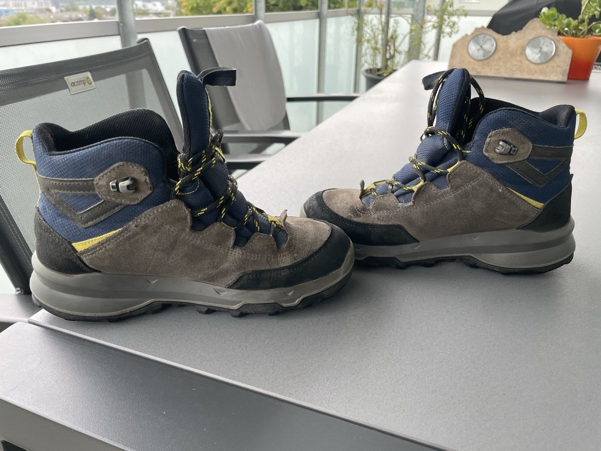 Decathlon Scarpe per ragazzi: Quechua Kinder Wanderschuhe 34 – Usato da Kriens venduto da krientes 2