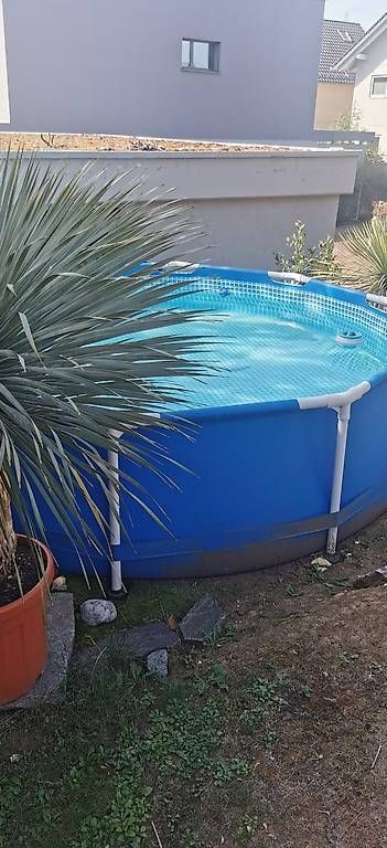 Schwimmbad: Gut erhaltener Pool – Gebraucht aus Muttenz von ral_yr2d 2