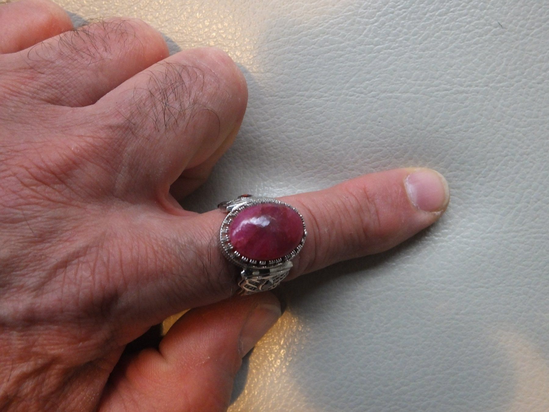 Anelli: Herrenring mit Echtem RUBIN Stein – Nuovo e nell'imballaggio originale da Unterentfelden venduto da l654321a 1