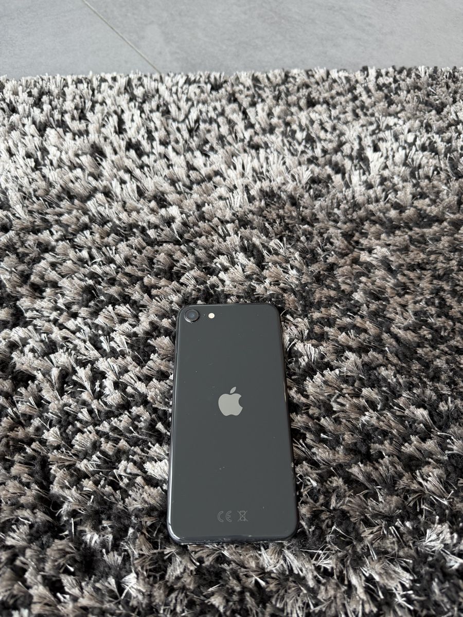 Apple Portables: iPhone – Défectueux à Wil SG par Ciara13
