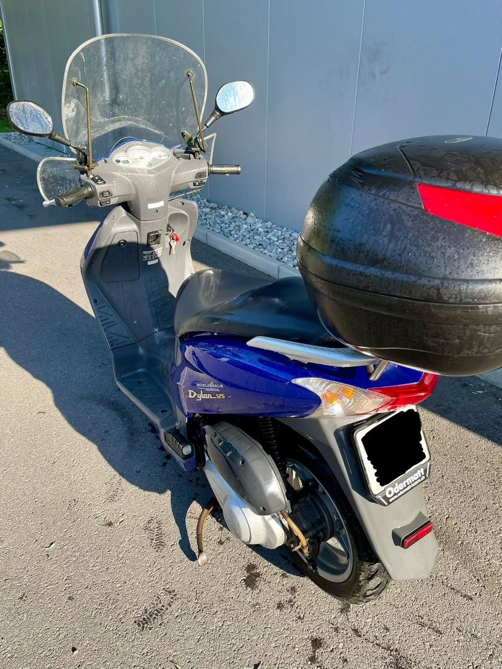 Honda Scooters: Roller Honda Dylan 125 SES blau – D'occasion à Malters par Esstisch_verkaufen 1