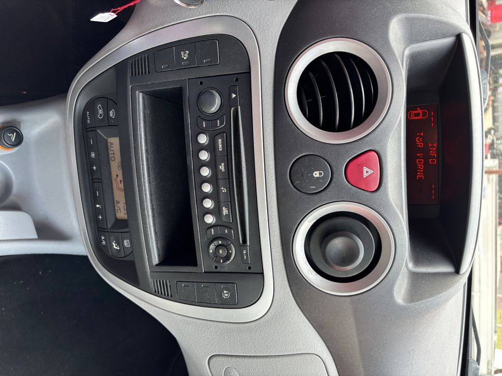 Citroën Automobili: Citroen C3 1.4 Benzin B04  74PS – Usato da Altdorf UR venduto da speedrs9 6