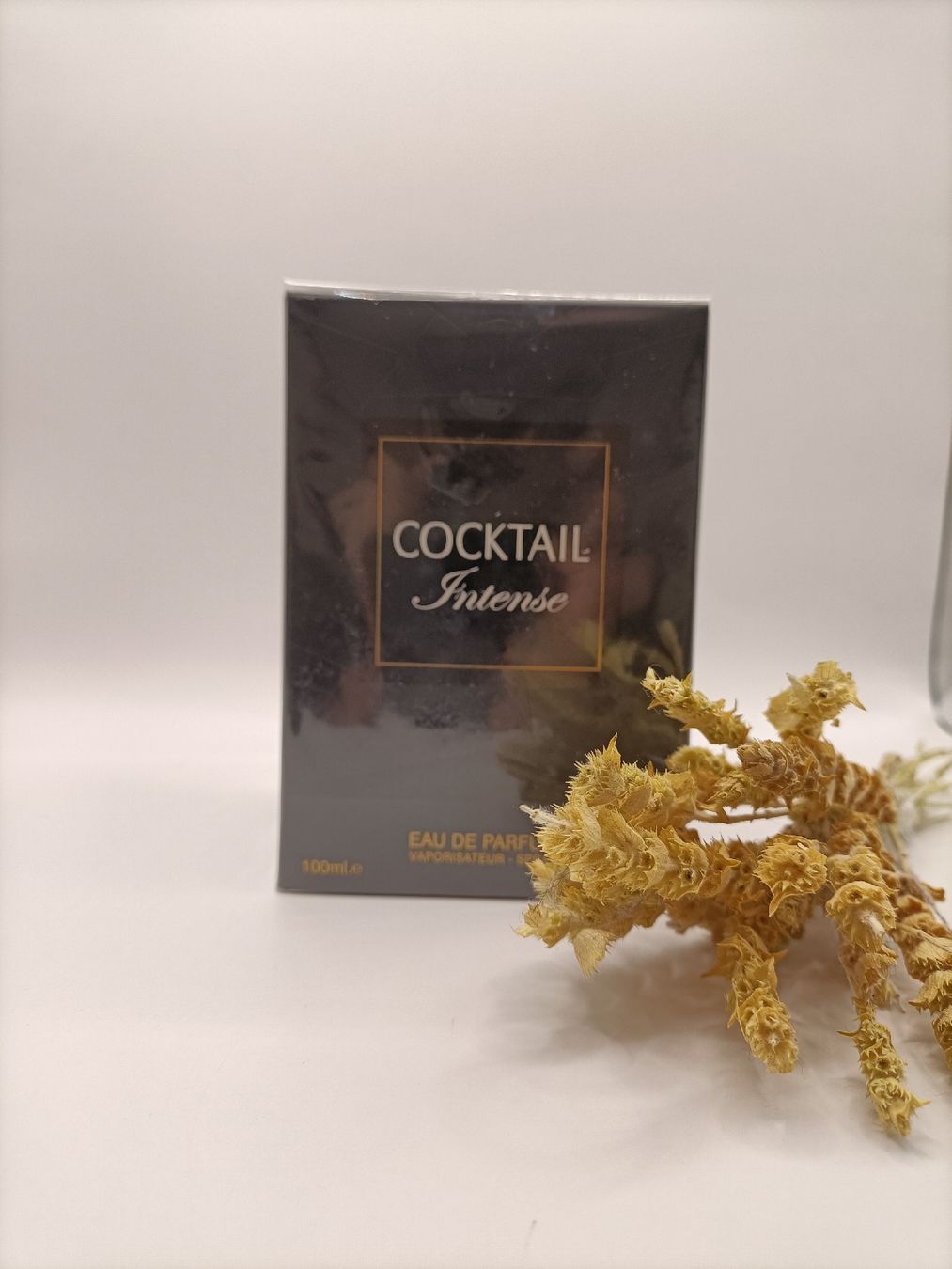 Profumi & Eau de Toilette: Parfum Cocktail Intense 100ml neuf – Nuovo e nell'imballaggio originale da La Chaux-de-Fonds venduto da Luxary.25cachmirepro 3