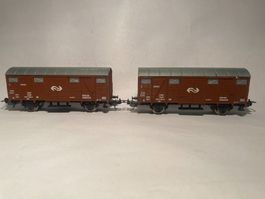 Lima, 2x Geschlossene Güterwagen braun NS, DC Achsen