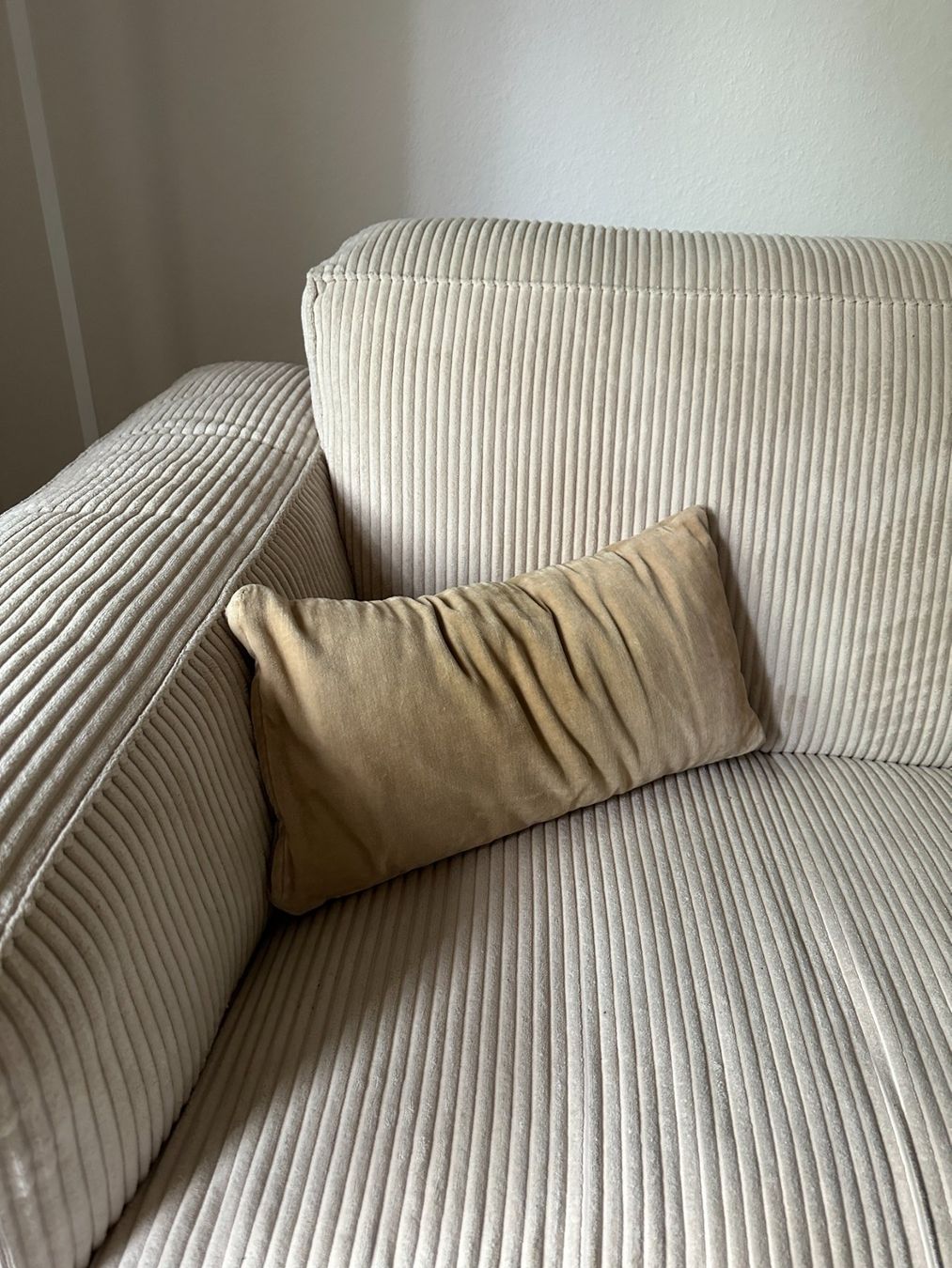 Cuscini: Zierkissen beige – Usato da Zürich venduto da Diazaio