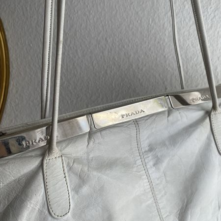 Prada Vintage Handtasche aus Leder