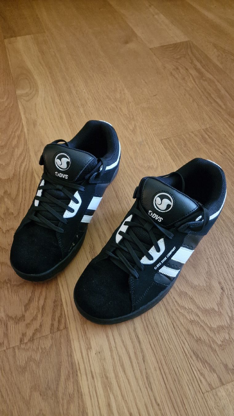 Scarpe da uomo: DVS Herren Skate Sneaker, Grösse 44.5, 29.5cm neu – Nuovo (secondo la descrizione) da Urtenen-Schönbühl venduto da Saints67 4