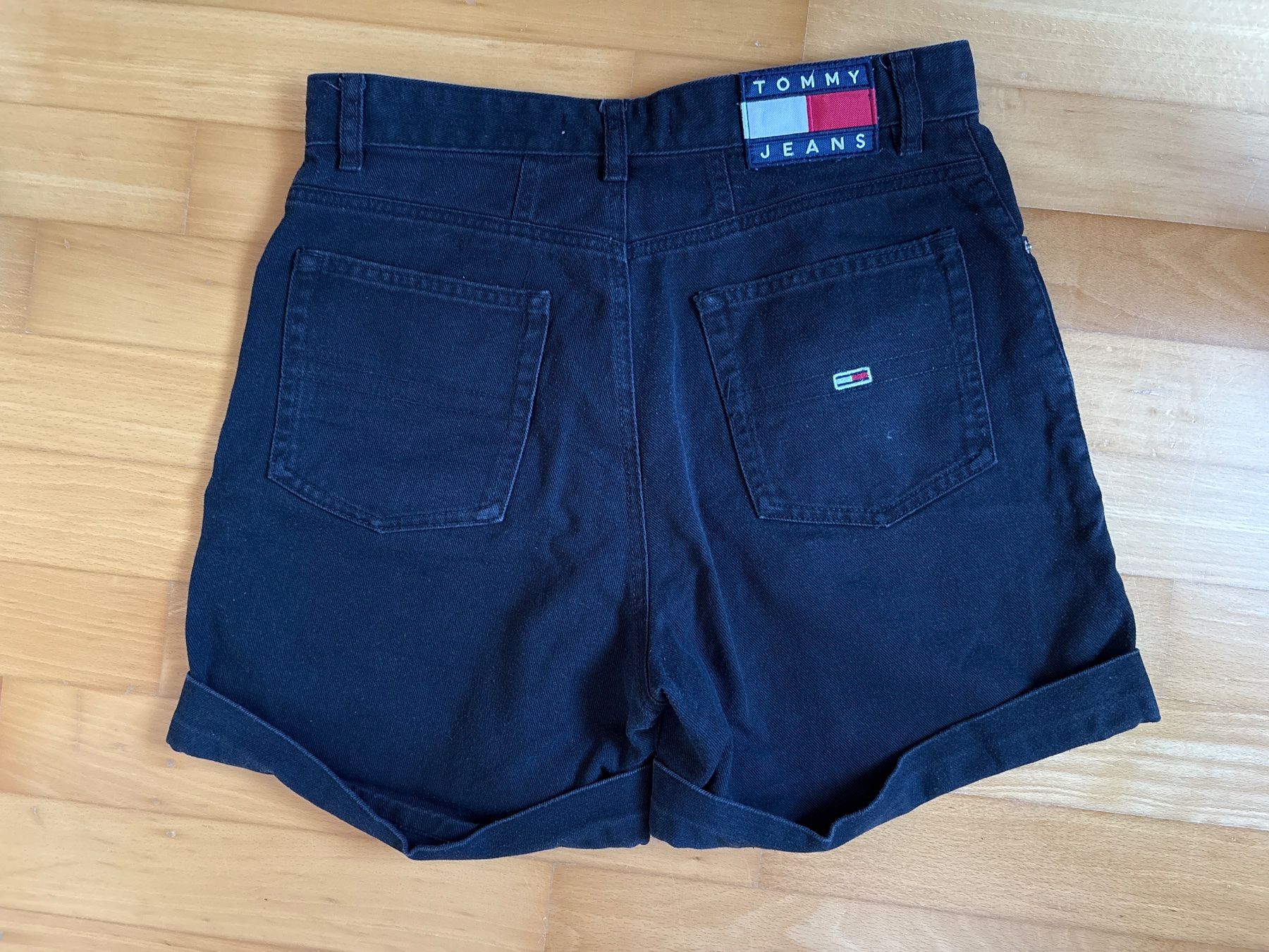 Tommy Hilfiger Jeans: Tommy Jeans schwarz gr 29 – Usato da Effretikon venduto da MarthaK. 2