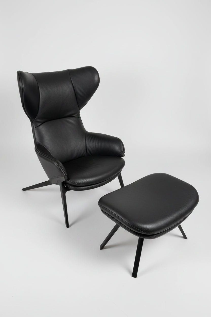 Cassina Poltrone: Cassina Sessel P22 + Hocker – Usato da Zürich venduto da Zapro