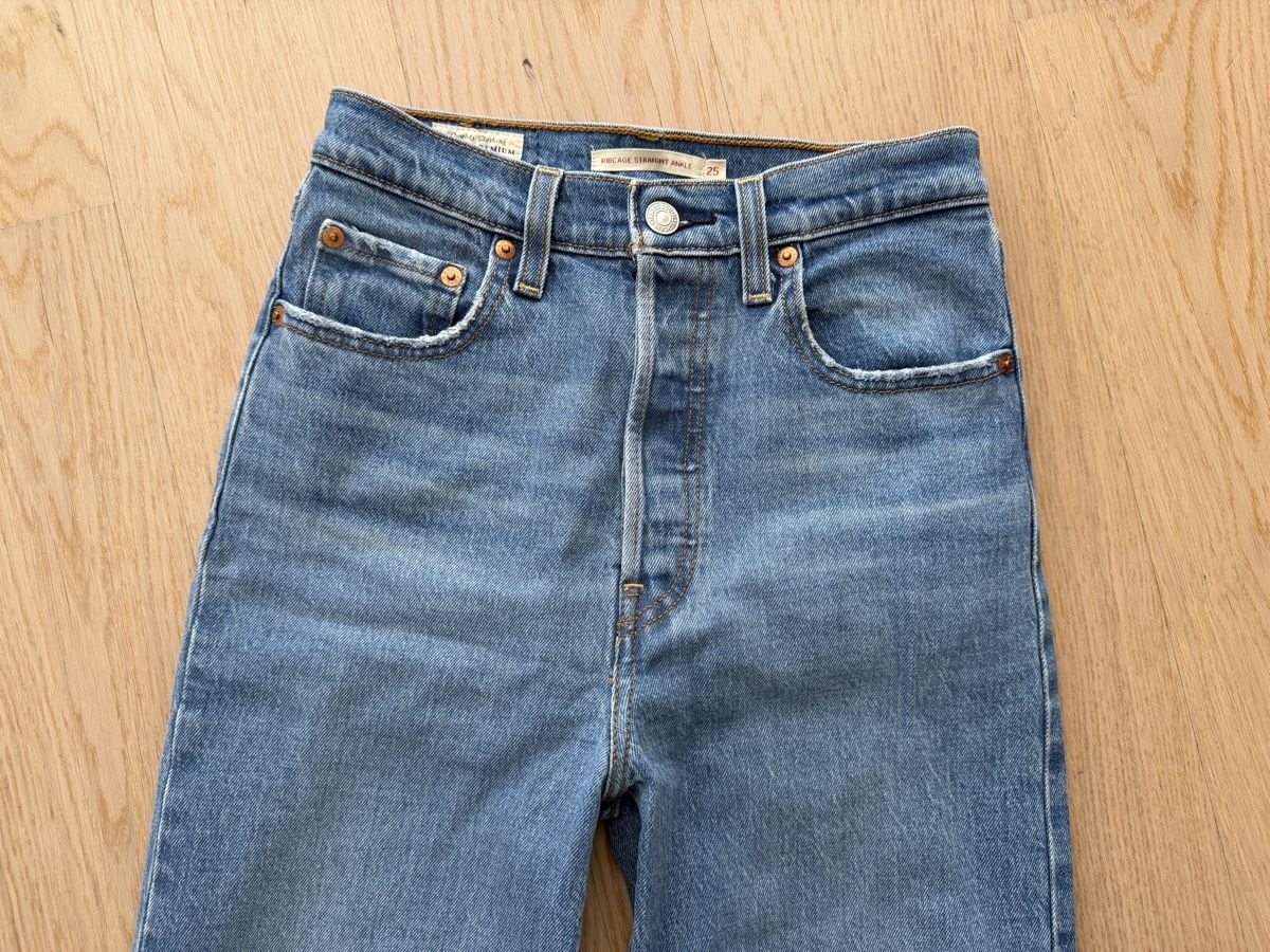 Levi's Jeans: Levis Ribcage Straight Gr.25 – Usato da Therwil venduto da srosselli 3