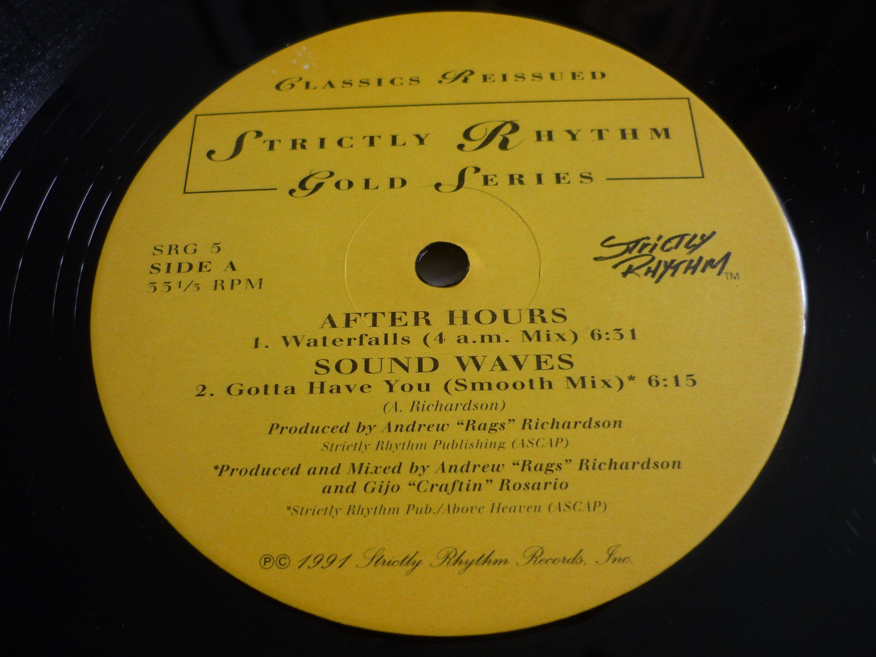 Dischi in vinile: Rare Techno Vinyl - Strictly Rhythm Gold Series – Usato da Beringen venduto da Flatretriever 1