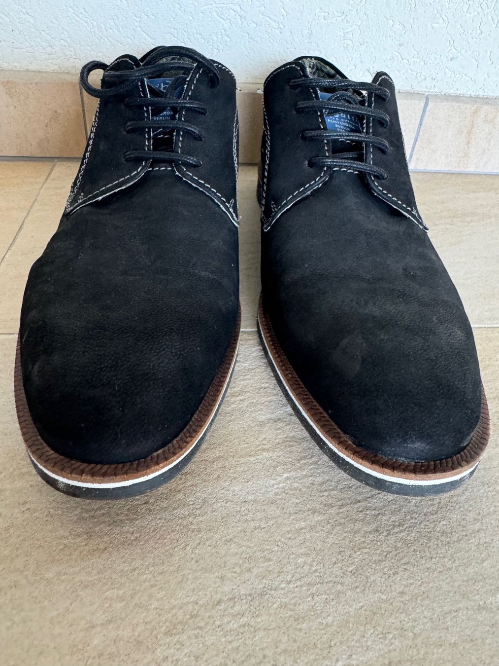 Bugatti Scarpe da uomo: Bottines Bugatti en daim, p.44 – Nuovo (secondo la descrizione) da St-Gingolph venduto da GoldenKeys