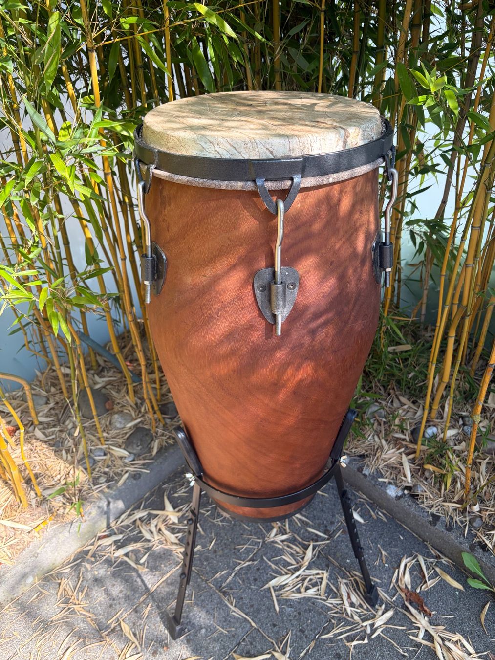 Instruments de musique: Conga mit Ständer – D'occasion à Kräiligen par wolle2101