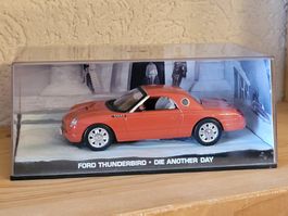 Auto 1:43 - Ford Thunderbird - Diorama James Bond 007