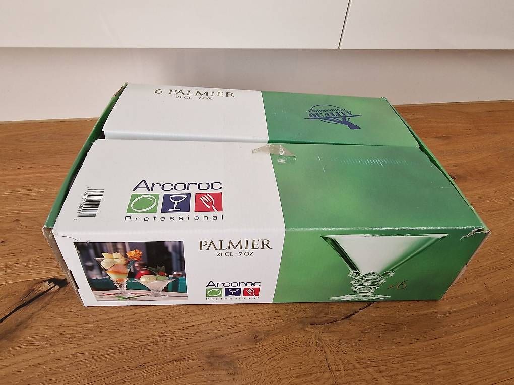 Arcoroc Gläser: Glacegläser, Dessertschüssel, Eisbecher – Neu und originalverpackt aus Haslen AI von jas_5dv9 2