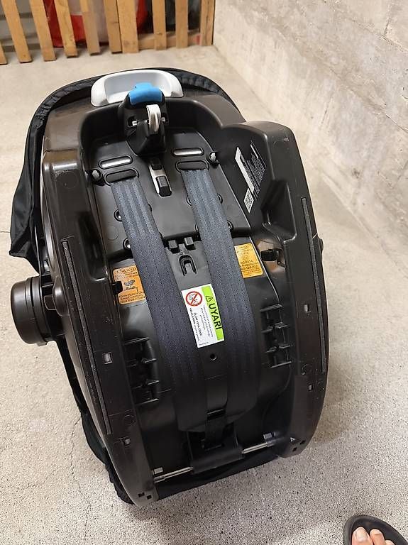 Sièges auto: Babysitz 2x gebraucht neuwertig ohne Flecken – D'occasion à Kriens par minuB 2