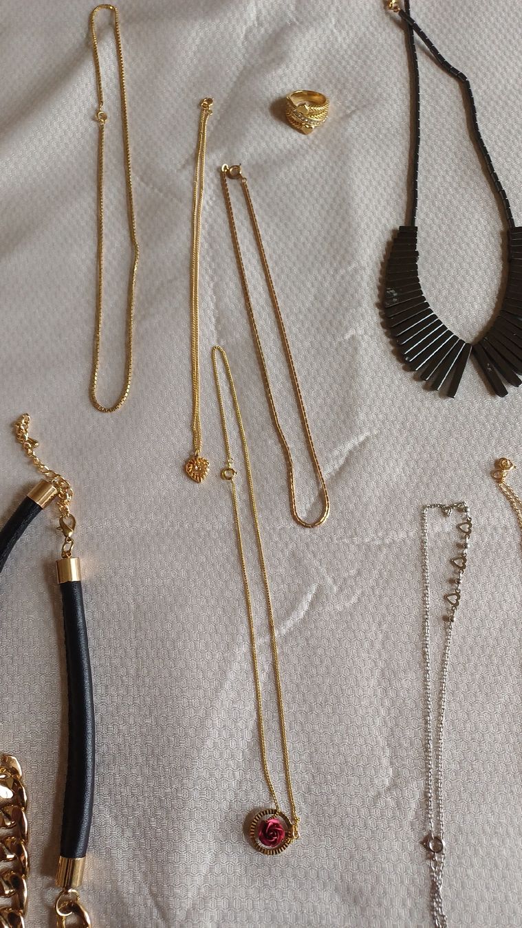 Altri gioielli: Lot diverser Modeschmuck – Usato da Flawil venduto da Pinkmalibu 2