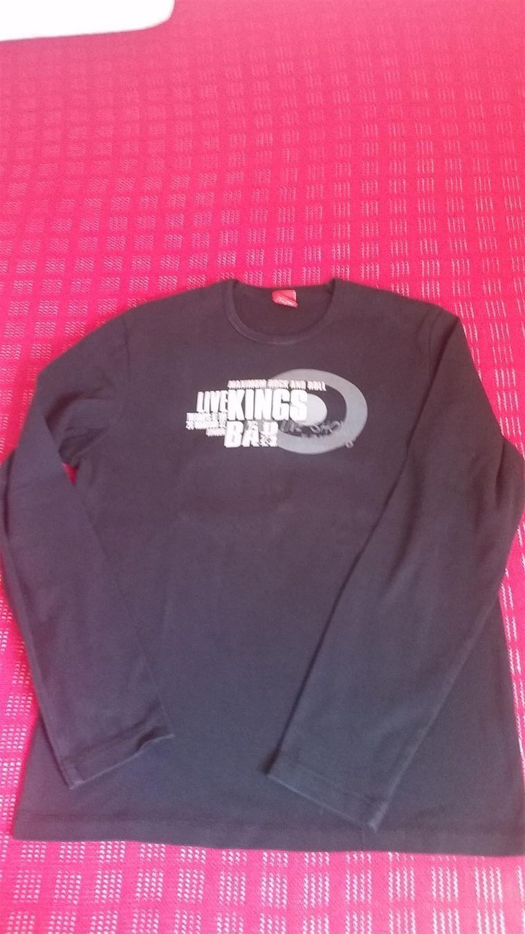 Pullover & Sweatshirts: ESPRIT Sweatshirt mit Aufdruck, schwarz – Gebraucht aus Winterberg ZH von Gemini63