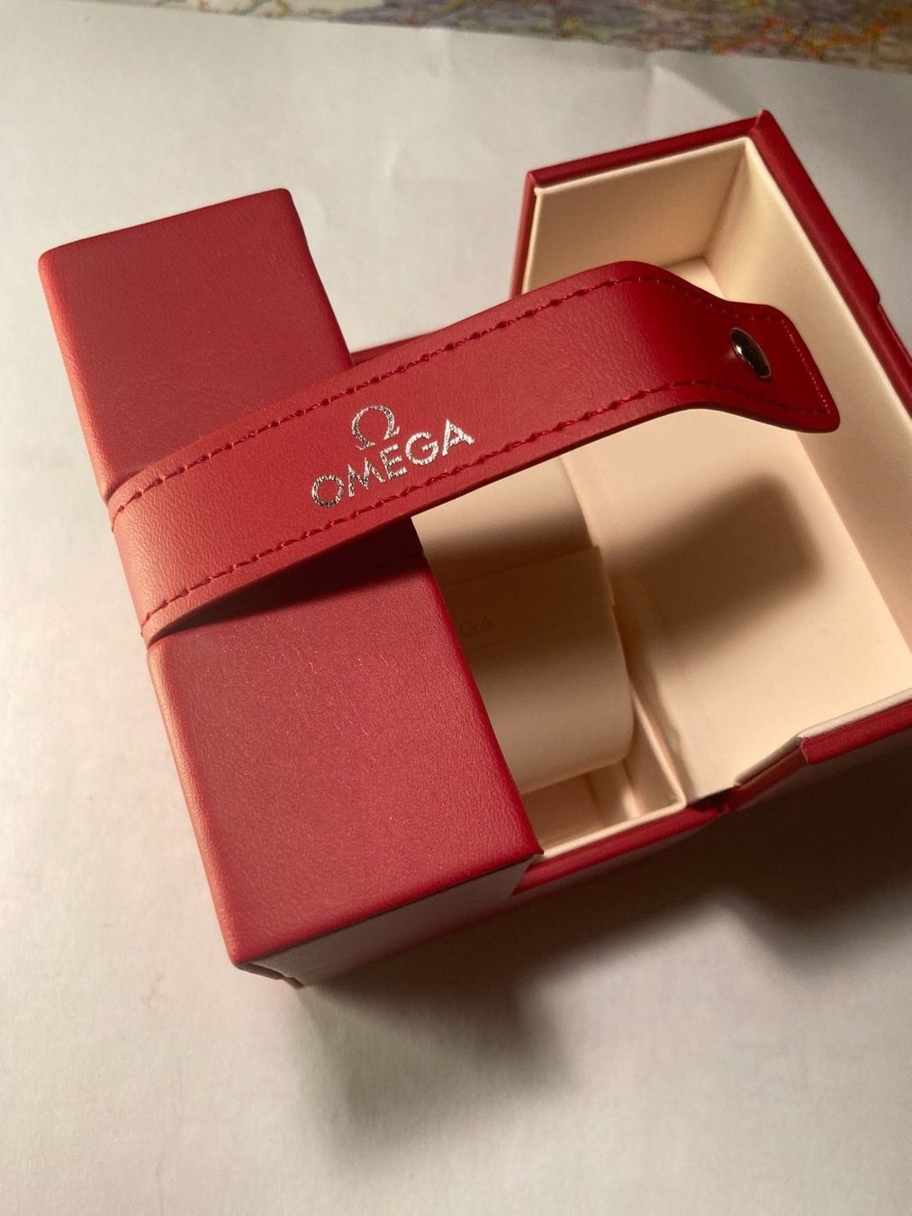 Omega Scatole porta orologi: Omega Box – Nuovo e nell'imballaggio originale da Varen venduto da Brico41