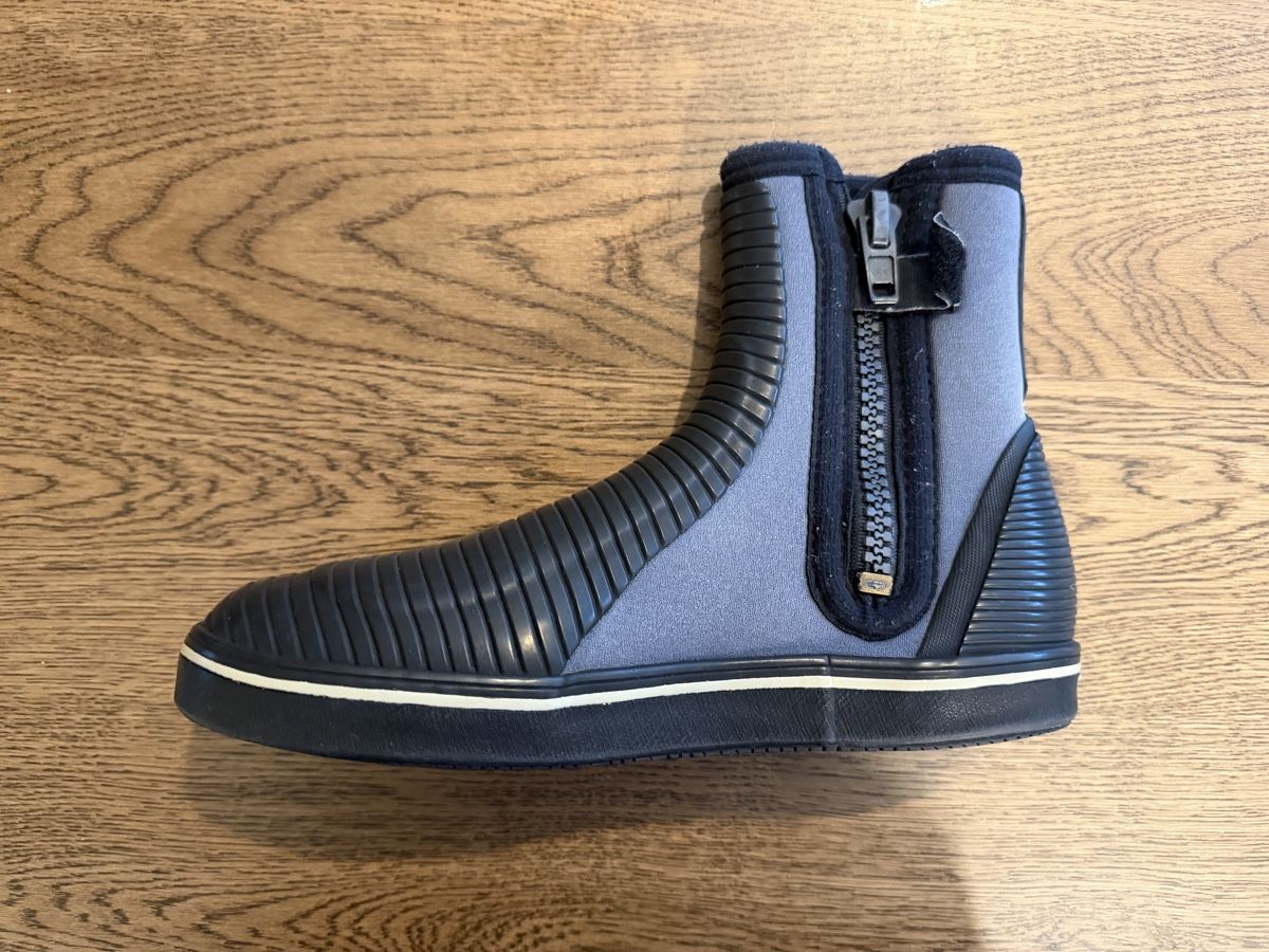 Herrenschuhe: Dive Boots Marine Pool Grey Size 43/44 – Gebraucht aus Freienbach von gio_cor 2