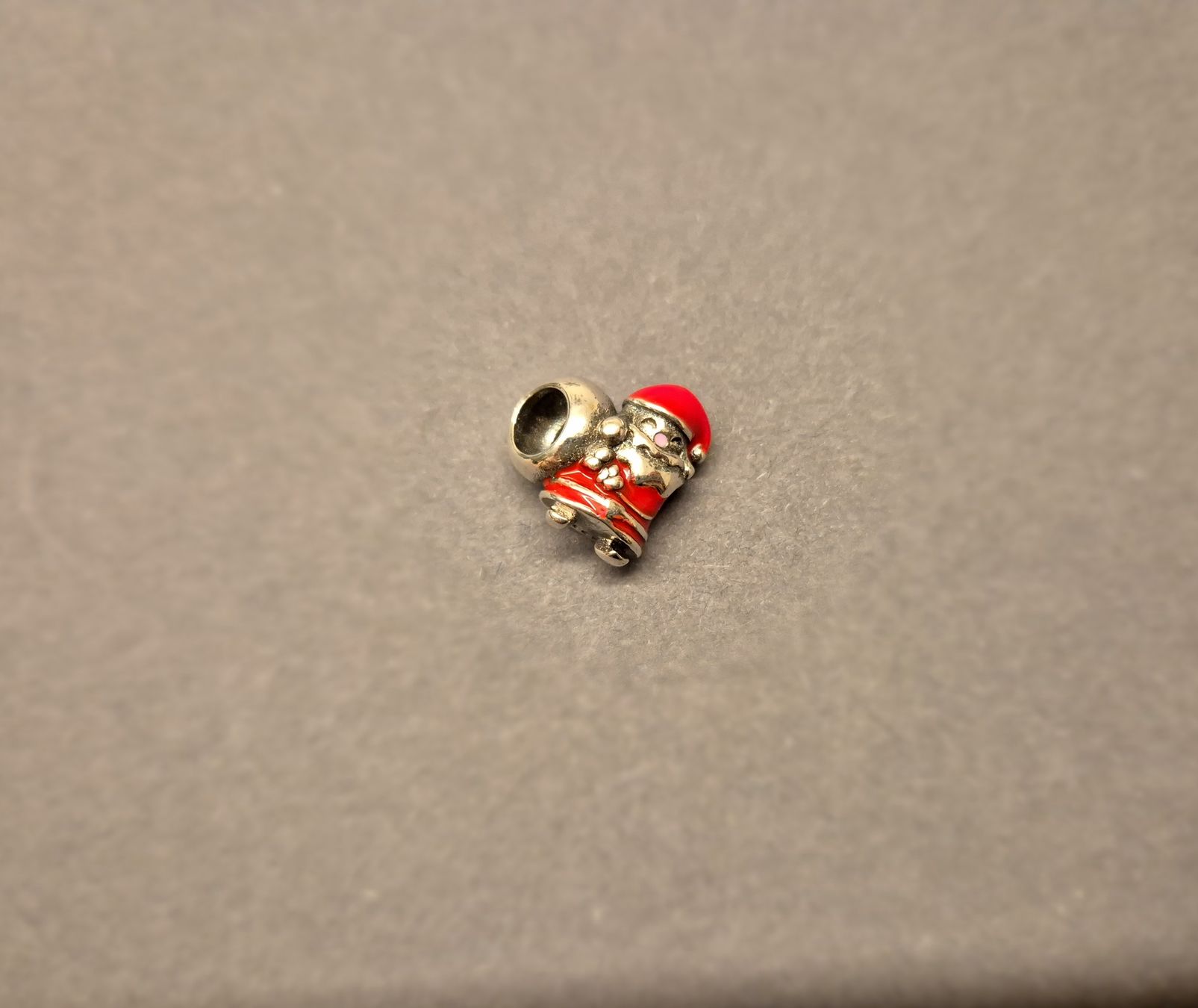 Ciondoli: Charm Weihnachtsmann +Garantie – Nuovo (secondo la descrizione) da Rotkreuz venduto da Carbone_Bijou-Shop