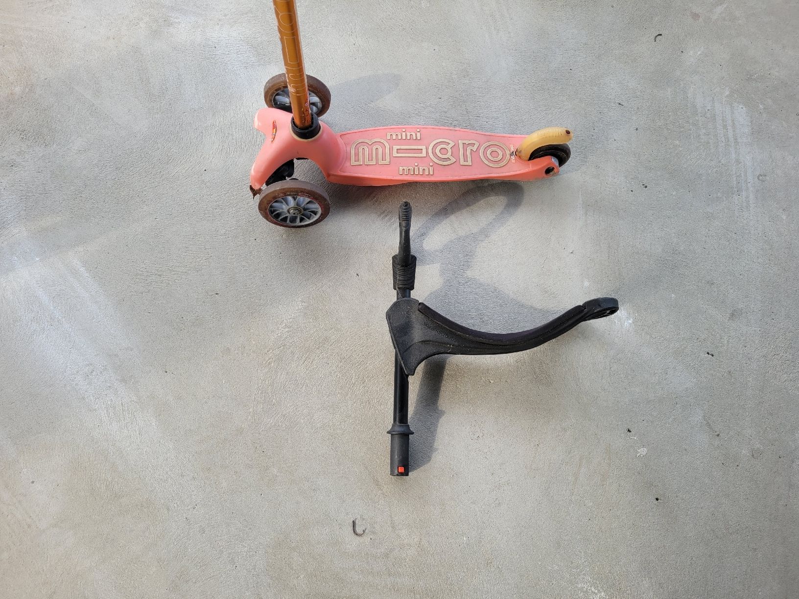 Micro Kickboard: Micro Mini Scooter mit Sitz – Usato da St. Margrethen SG venduto da SamusAran 2
