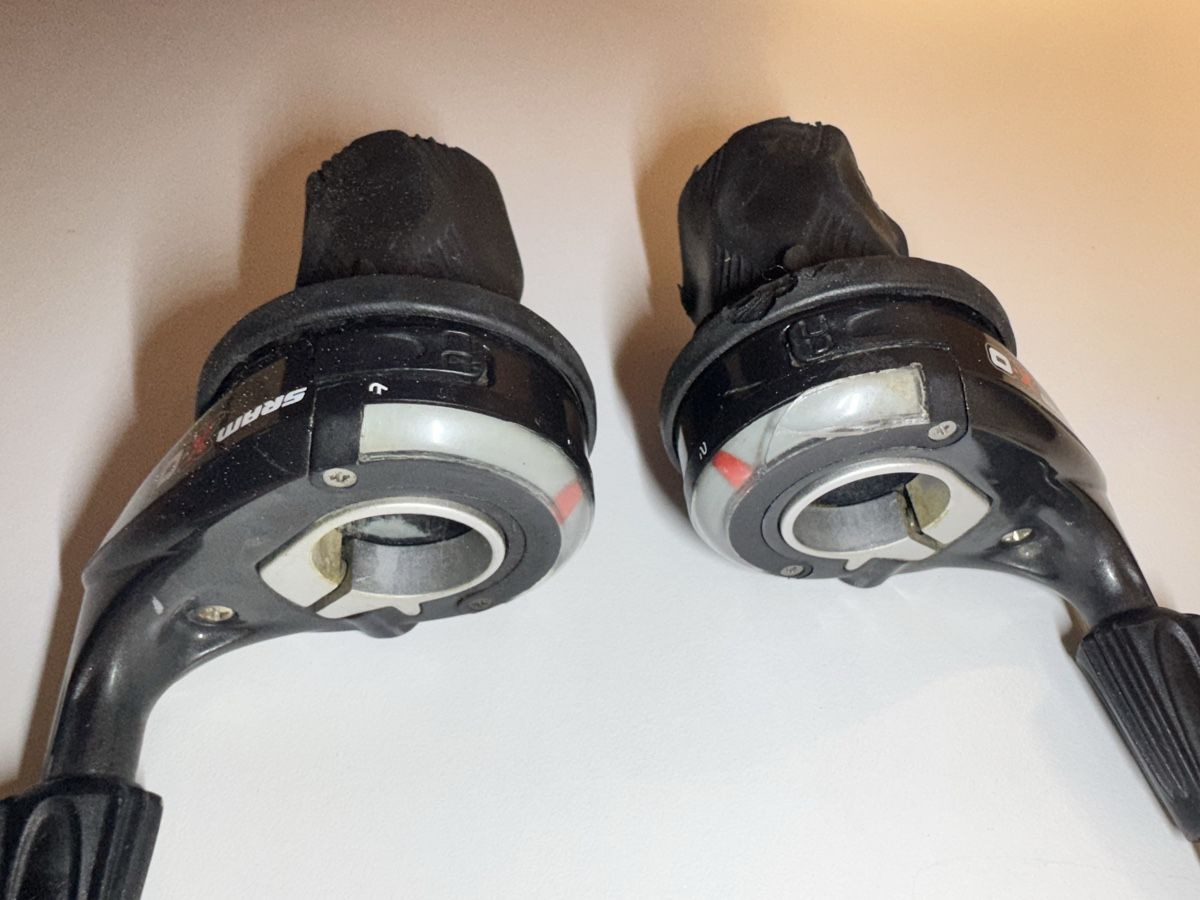 Interruttori: SRAM XO Drehgriffschalter, 9x3 – Usato da Maienfeld venduto da AGueraslan 3