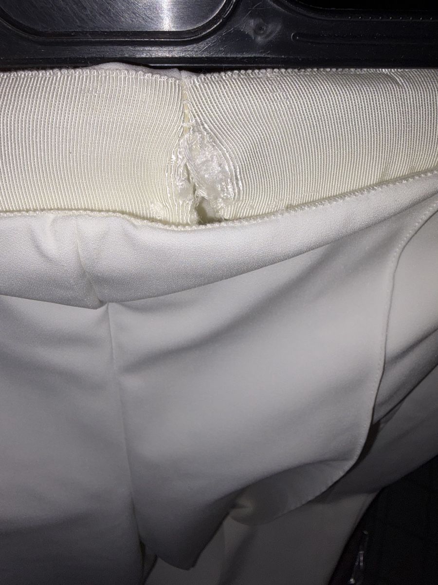 Escada Pantalons: Escada white pants – D'occasion à Crans-Montana par fel_lh7c 2