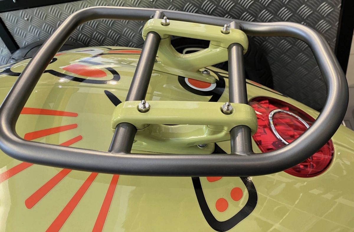 Vespa Topcase: Vespa 946 Hecktasche  – Nuovo (secondo la descrizione) da Luzern venduto da onit71 3