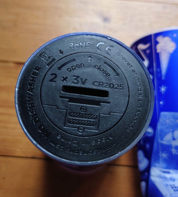 Exklusive Red Bull Becher - Terrazzza Edition mit LED (Gebraucht) in ...