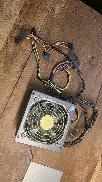 PC: Netzteil PC  Enemax 625W modul82+ – Usato da Kloten venduto da Eleni3112 1