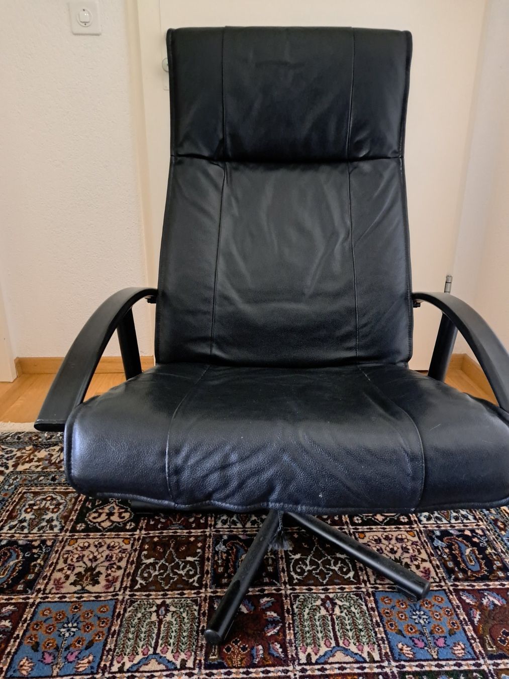 Poltrone: Ledersessel schwarz – Usato da Herzogenbuchsee venduto da bluebay71
