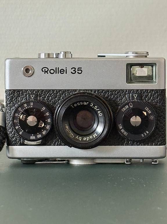 Fotocamera: Rollei 35 (Belichtungsmesser defekt) – Usato da Zürich venduto da mic_m9md