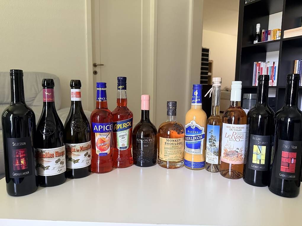 Bevande alcoliche: diverse alkoholische drinks – Usato da Zürich venduto da Sambrero