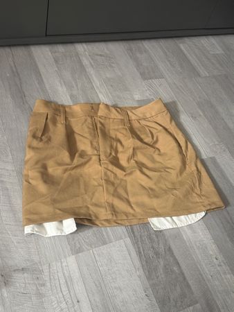 Hübscher Minirock in Khaki, Grösse S - ideal für den Sommer!