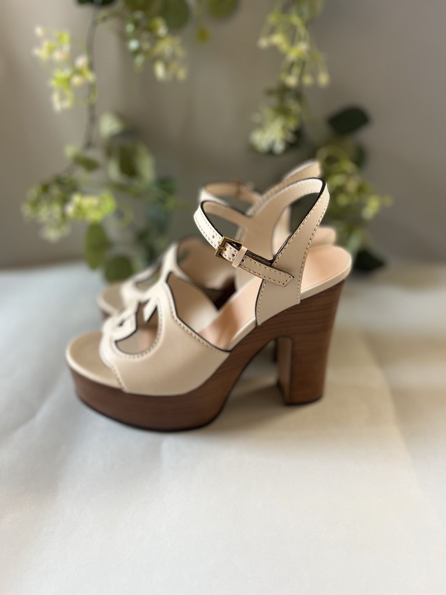 Gucci Scarpe da donna: Gucci Interlocking G Leather Platform Sandals White EU37.5 – Nuovo (secondo la descrizione) da Lausanne venduto da S_luxury 5