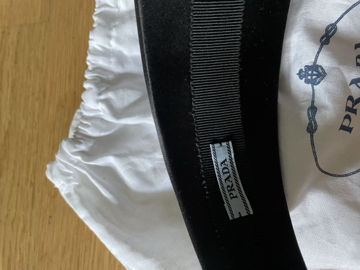 Prada Haarschmuck: Prada Headband  – Gebraucht aus zürich von Ildiavolovesteprada 5