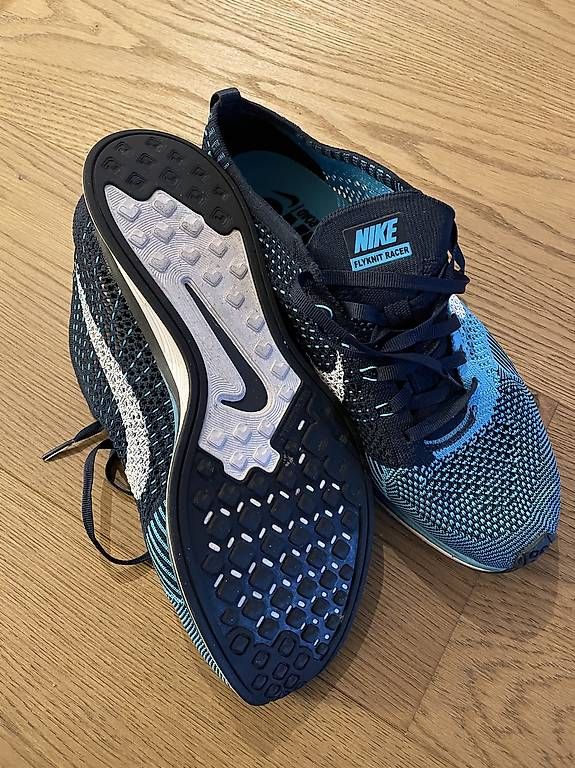 Scarpe da uomo: Nike Turnschuhe Grösse 42 – Usato da Siglistorf venduto da nin_gl2p 2