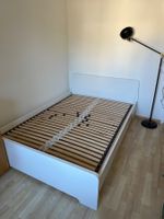 Bettgestell mit Lattenrost in super Zustand