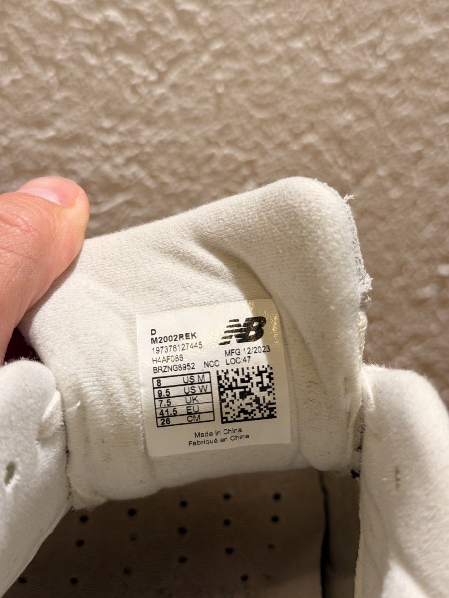 New Balance Scarpe da uomo: New Balance 2002R  – Usato da Adliswil venduto da AyresN. 3