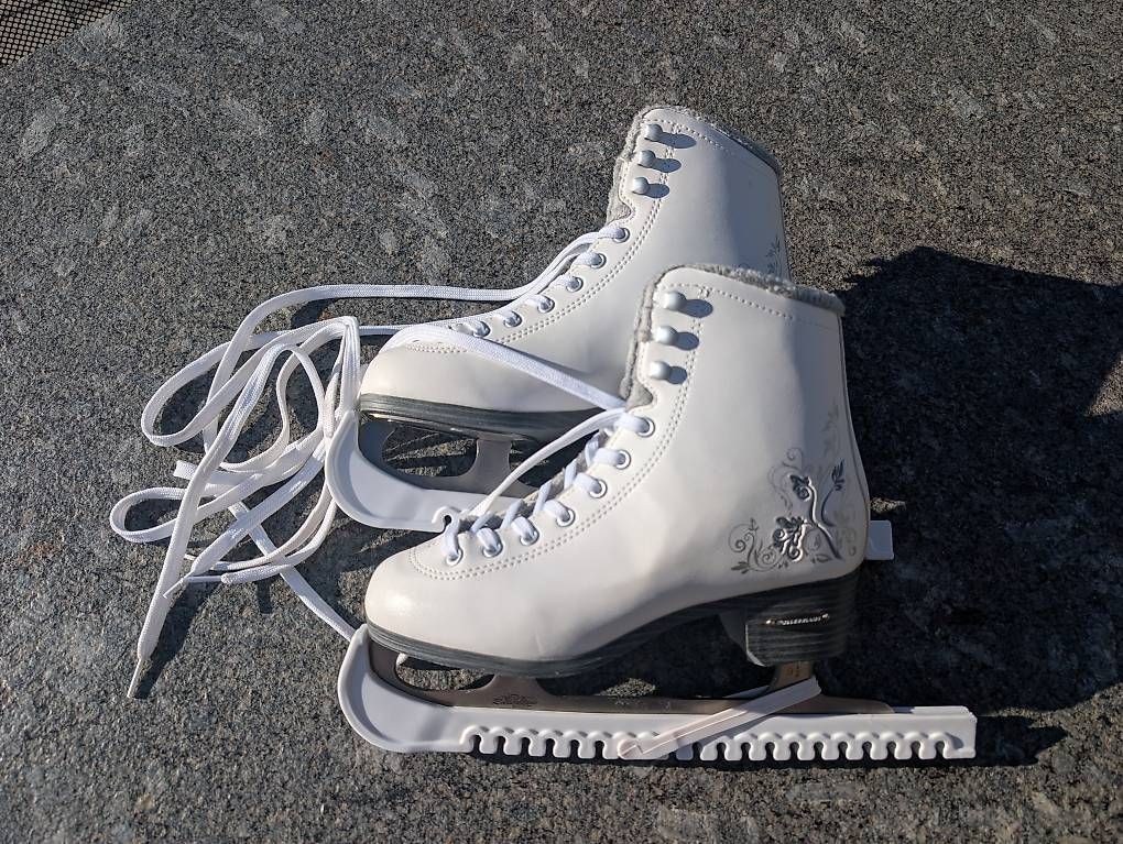 Patins à glace: Schlittschuhe, Damen, Grösse 38 – D'occasion à Höri par Makumba2 4