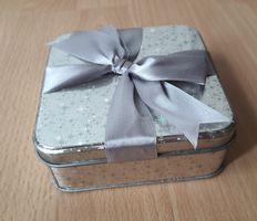 Geschenk-Box aus Metall