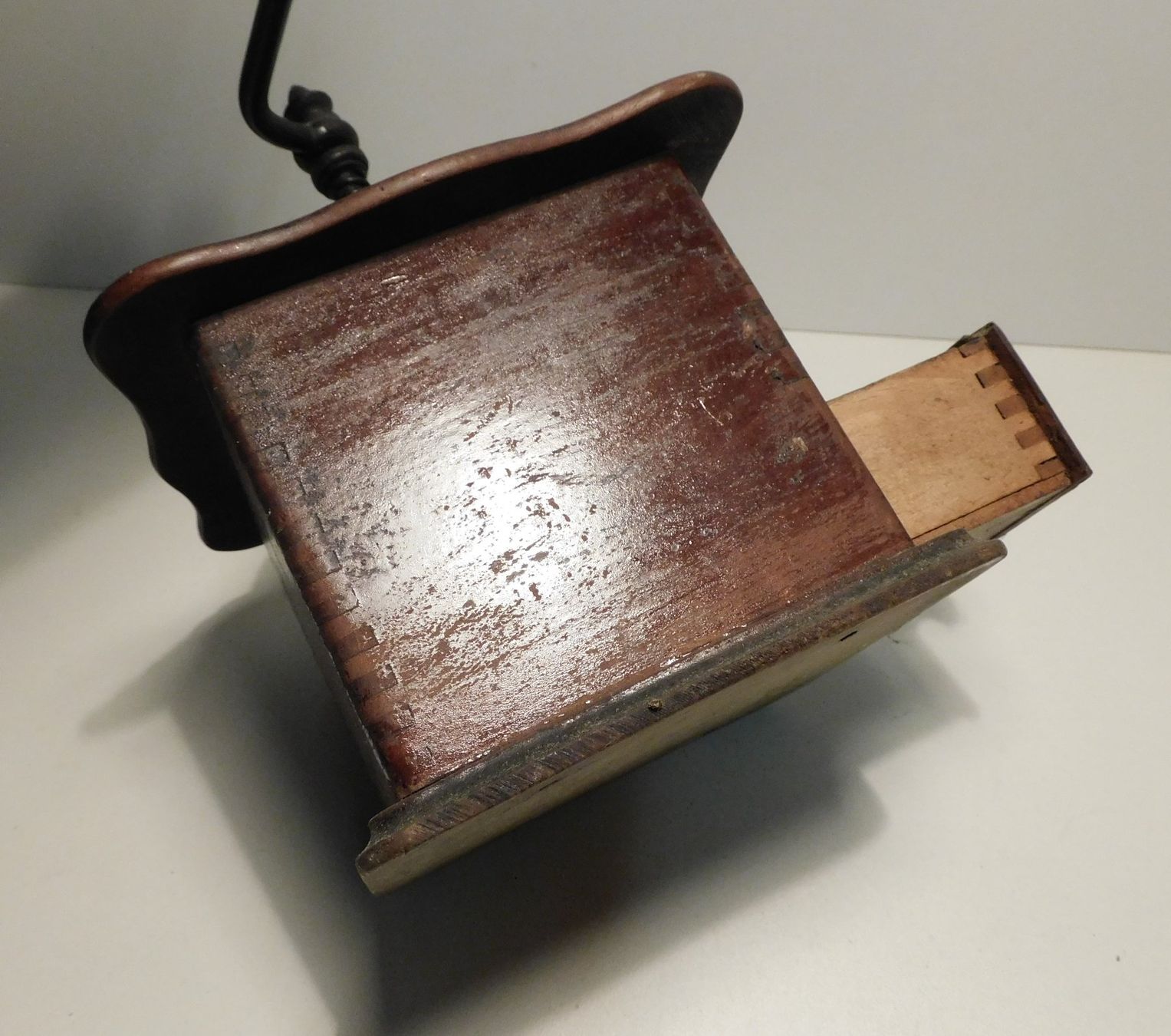 Elettrodomestici da cucina: Kaffeemühle antike Holz Kaffee Mühle – Usato da Sursee venduto da 76 1