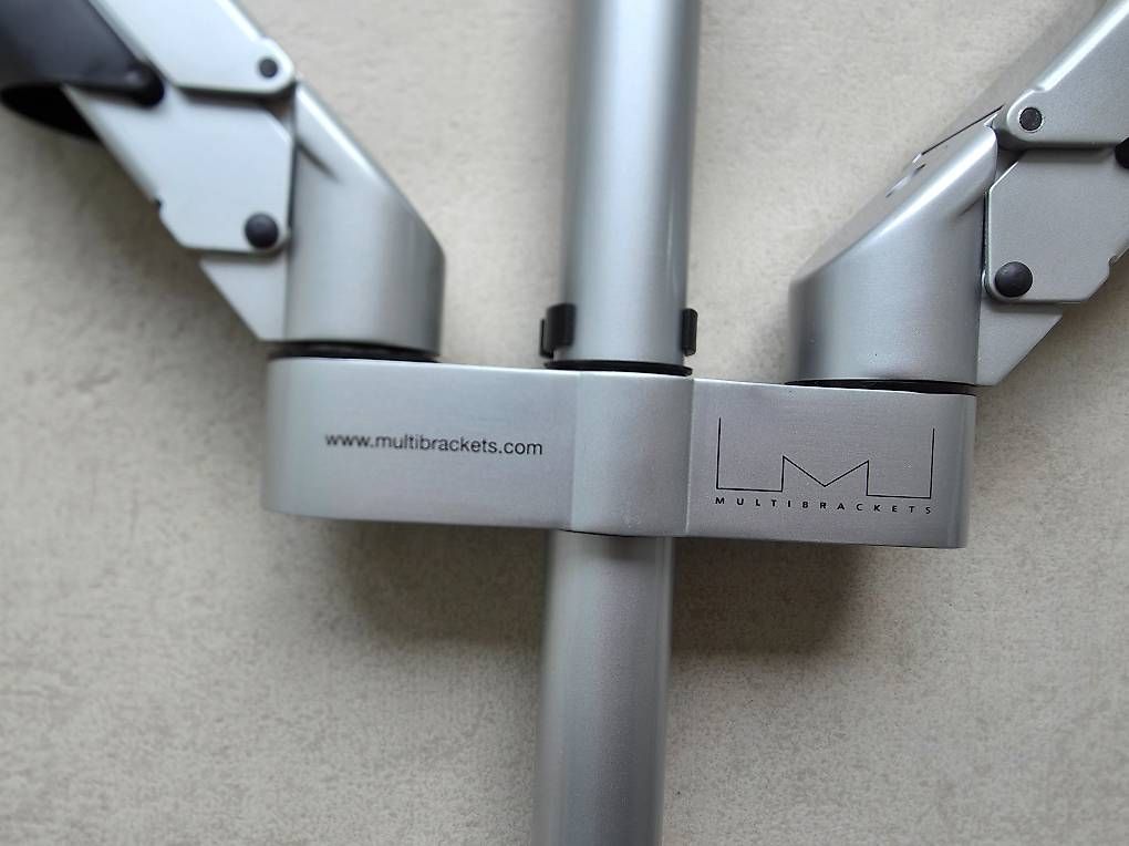 Staffa per monitor: Computer Monitor Stand – Usato da Hergiswil NW venduto da luc_b5pz 1