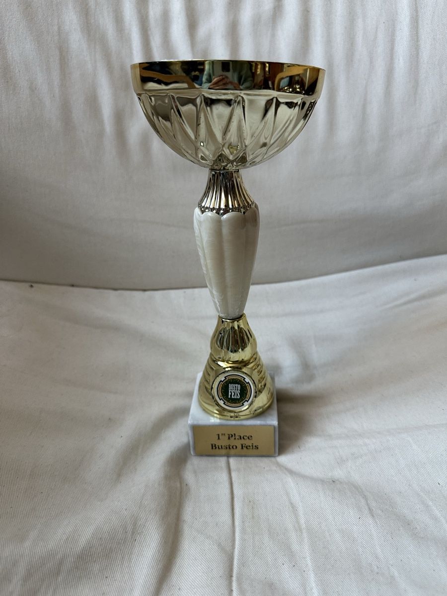 Sonstiges zum Sammeln & Seltenes: Goldener Pokal – Gebraucht aus Basel von ari_f26x