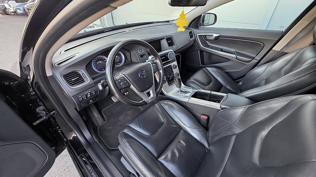 Volvo Autos: 2011 Volvo V60 D5 R-Design AWD – Gebraucht aus Villmergen von Cena8899 4