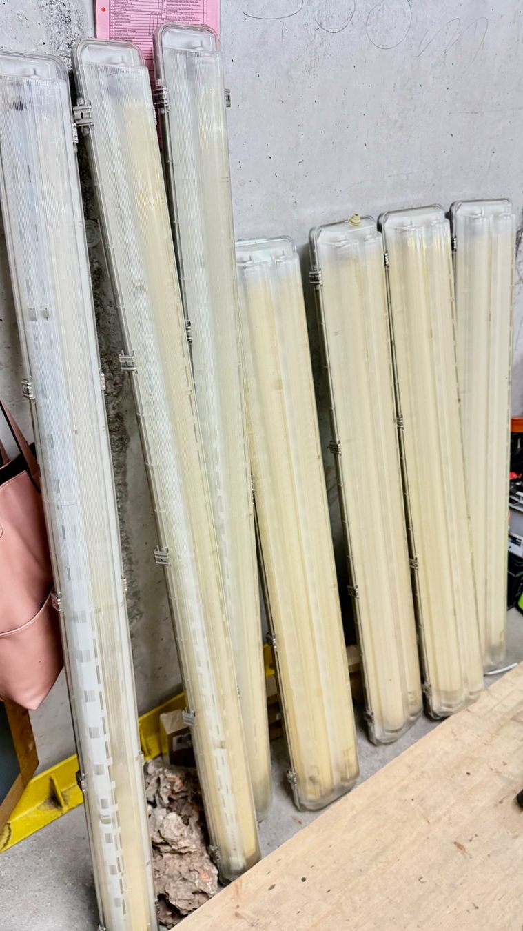 Lampadari & plafoniere: Leuchtstofflampen  (7 Stück) – Usato da Dottikon venduto da Izogul 1