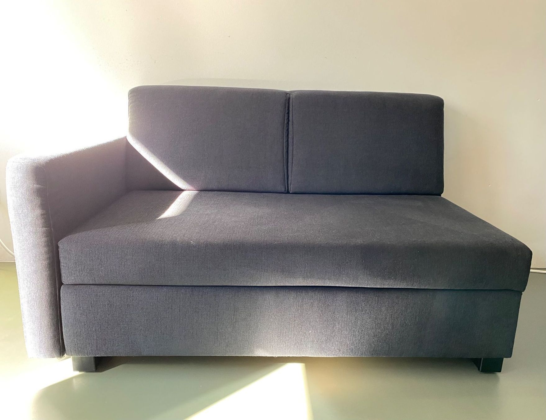 Sofas: Schwarzes Bettsofa von die Collection – Gebraucht aus Wollerau von stoni03 5
