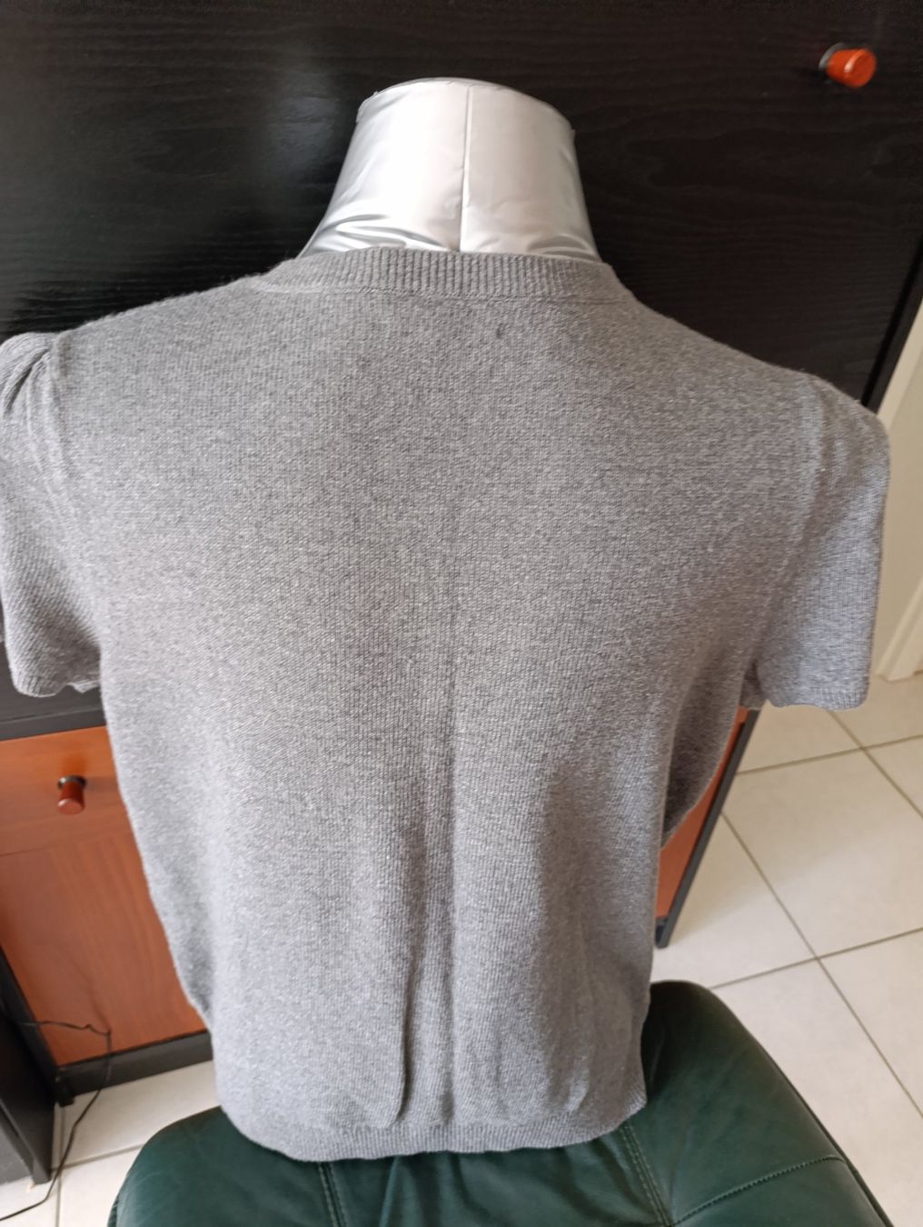 Tommy Hilfiger Pulls & Sweat-shirts: Pull gris Tommy Hilfiger – Neuf (Voir description) à St-Cergue par Neviana 4